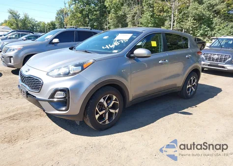2020 Kia Sportage Lx z USA, uszkodzony, nr VIN KNDPMCAC9L7629703
